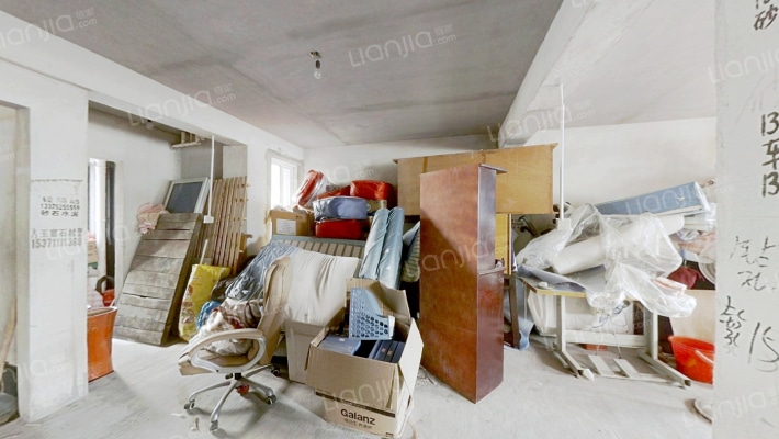 美岸华庭二手房实景图