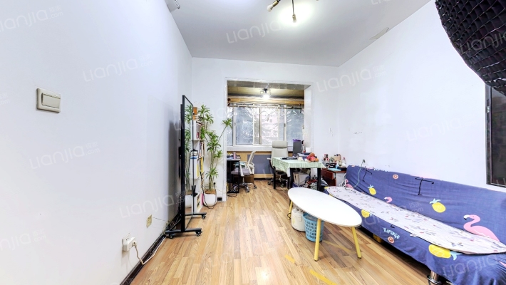 世纪花园二手房实景图