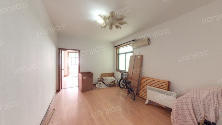 银色星座二手房实景图