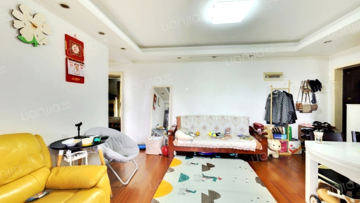 三元公寓二手房实景图