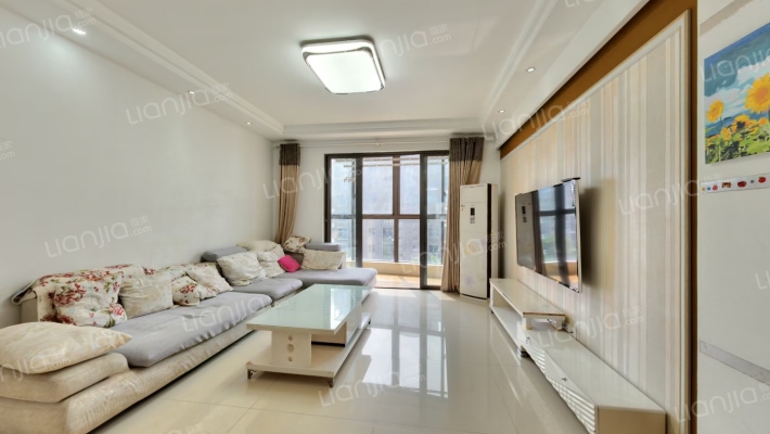 越湖名邸二手房实景图