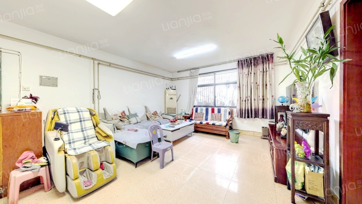 粮食局住宅楼二手房实景图