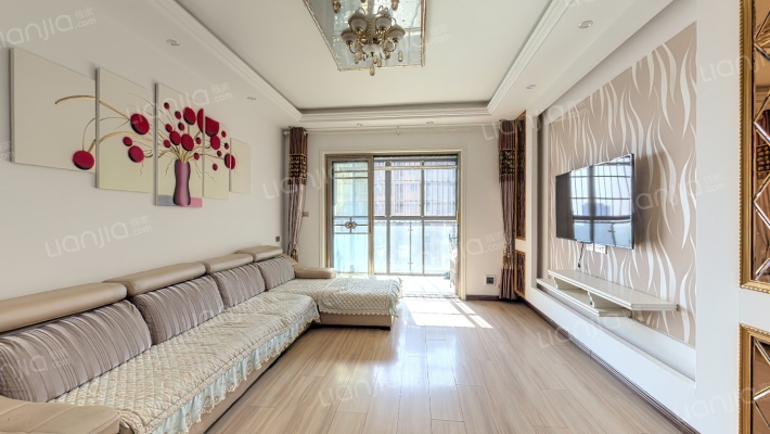 摩天逸品二手房实景图