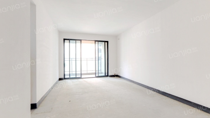 保利凤凰湾C区二手房实景图