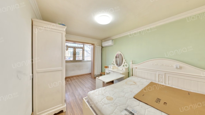 新桥路小区二手房实景图