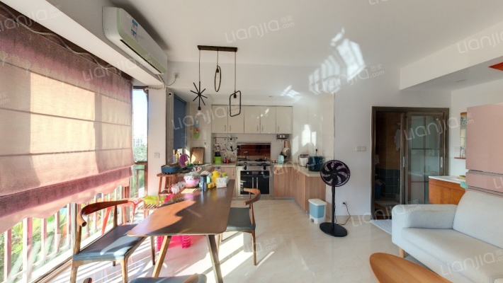 棕榈泉二手房实景图