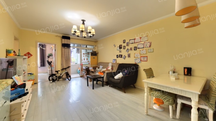 丽华苑二手房实景图