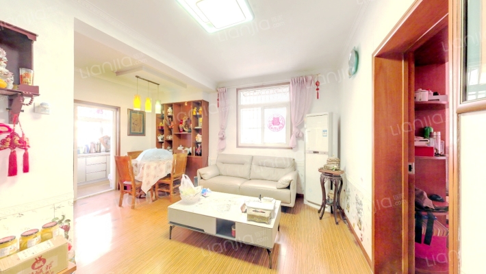 荣事达小区二手房实景图