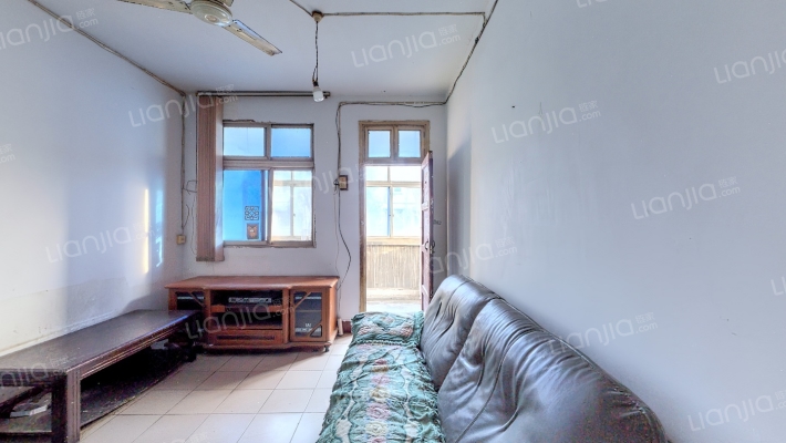 天方药业家属院二手房实景图