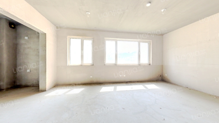 南山嘉园二手房实景图