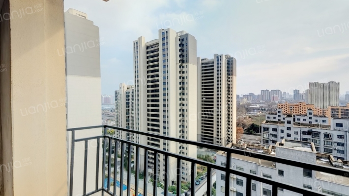 泰悦豪庭二手房实景图