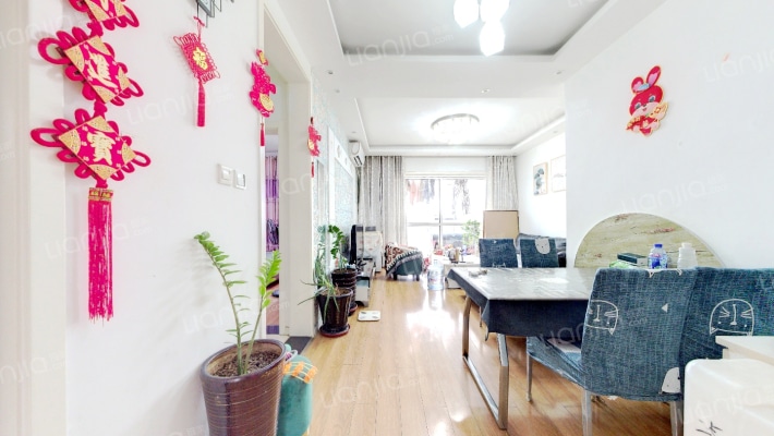 臻园二手房实景图