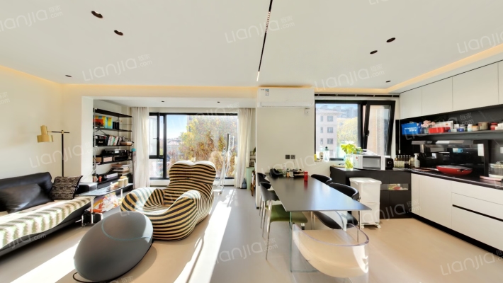 田园牧歌二手房实景图