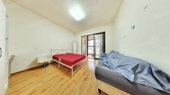 高盛金融中心二手房实景图