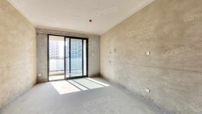 绿地云栖绿庭二手房实景图