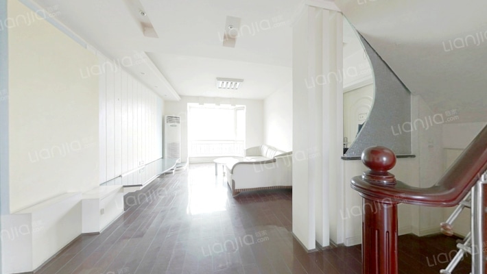 岷江华庭二手房实景图