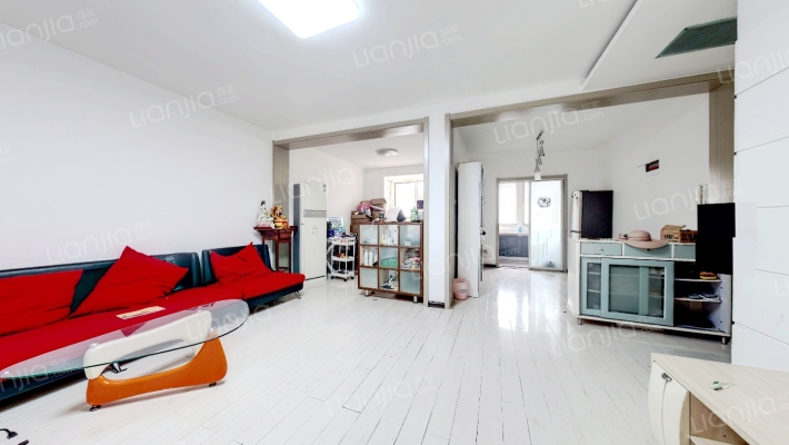 湖畔花苑二手房实景图