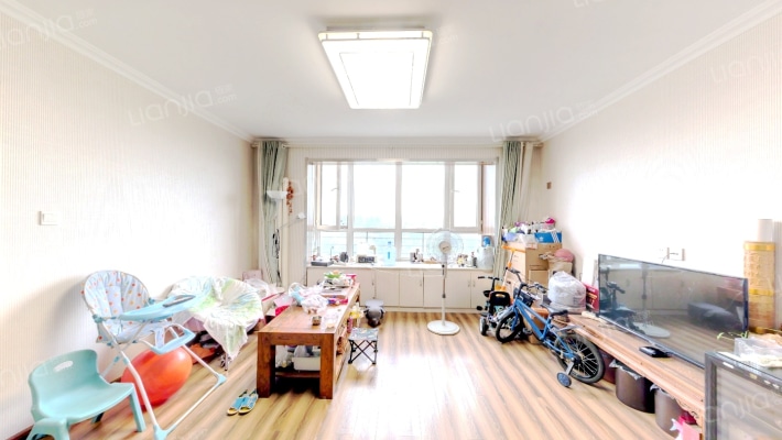 泰合名邸二手房实景图