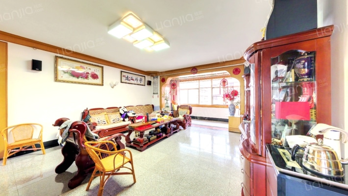 万华路141号二手房实景图