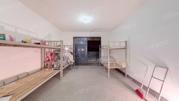 望海公寓二手房实景图