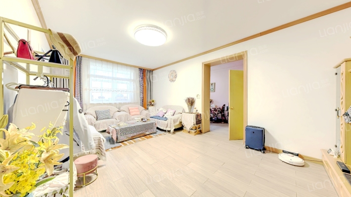 省物资学校宿舍二手房实景图