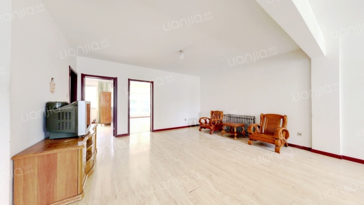 奇章新城二手房实景图