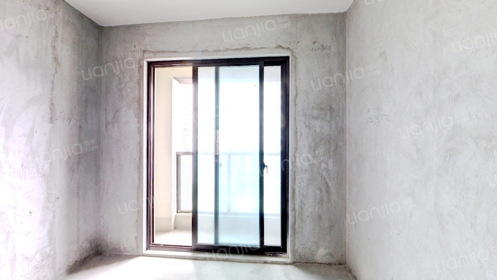 嘉品华庭二手房实景图