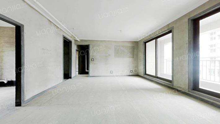 绿地澜庭二手房实景图