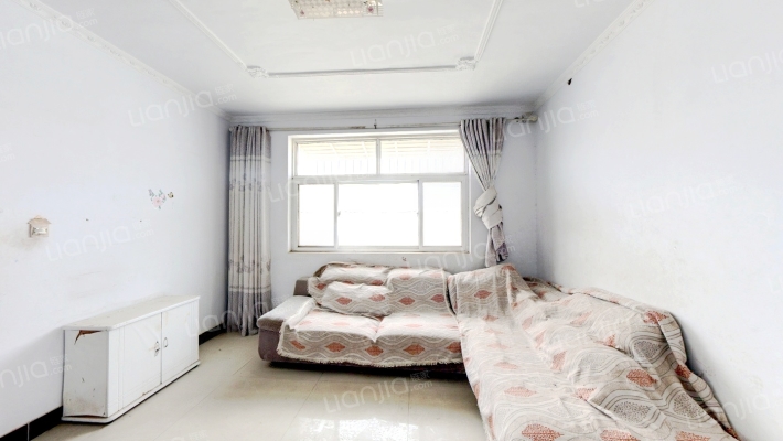 新新苑小区二手房实景图