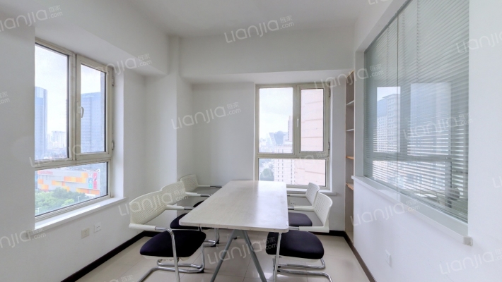 富中大厦二手房实景图