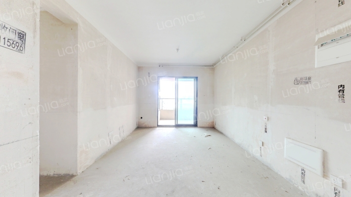 九里颐荷府二手房实景图