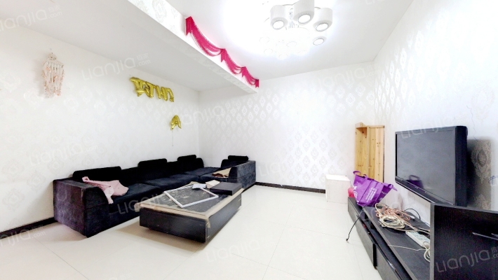 西亚怡顺佳苑二手房实景图