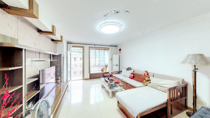 东方高尔夫花园A区二手房实景图