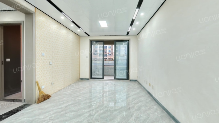 闲山悦五区二手房实景图