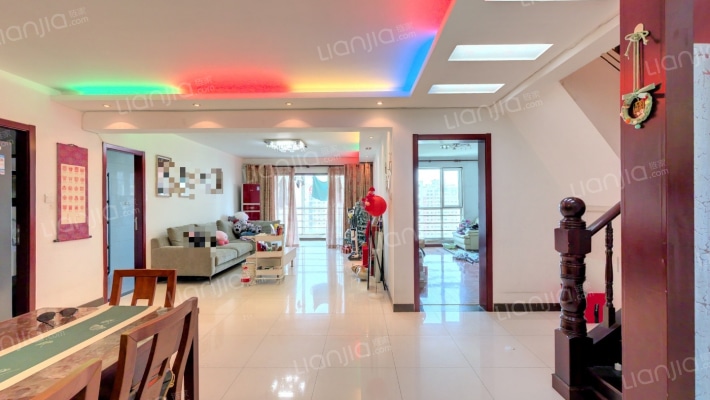 世纪新景二手房实景图