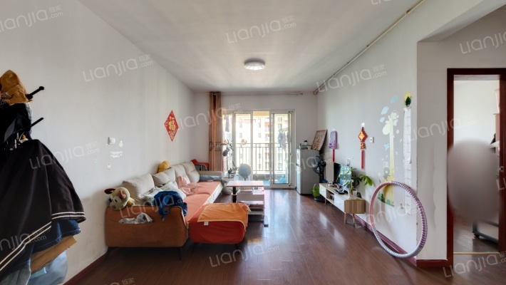 港佳名苑二手房实景图