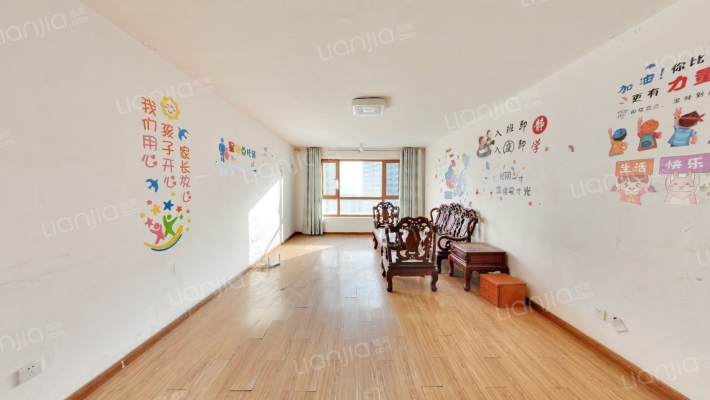 保利领秀山一区二手房实景图