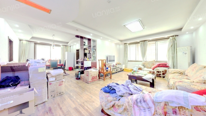 滨江花园B区二手房实景图