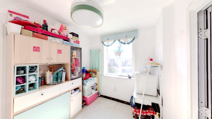 珍园里二手房实景图