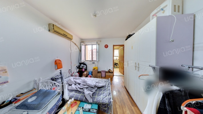 龙冠冠华苑萱草园二手房实景图