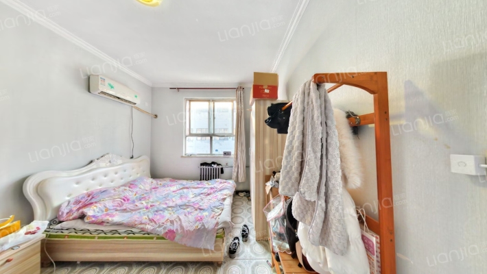 威远集团宿舍二手房实景图