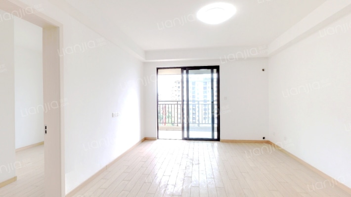 石榴悦兰湾二手房实景图