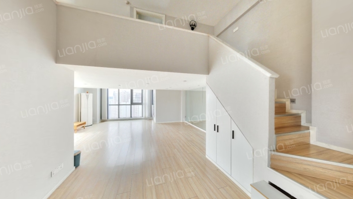 高铁新城圆融广场二手房实景图