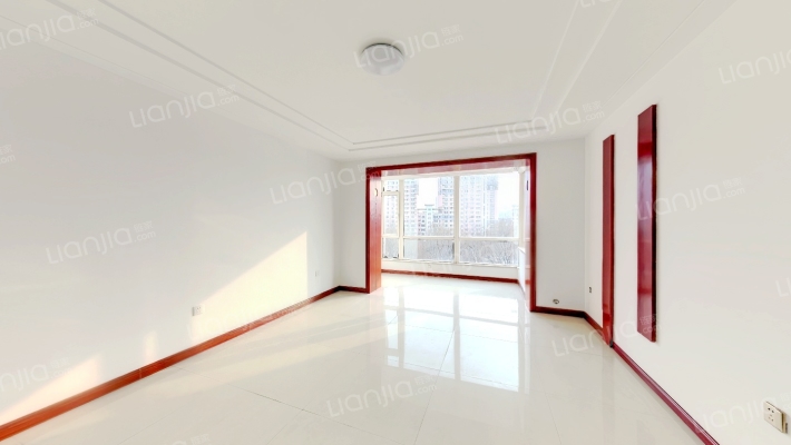 河畔人家二手房实景图