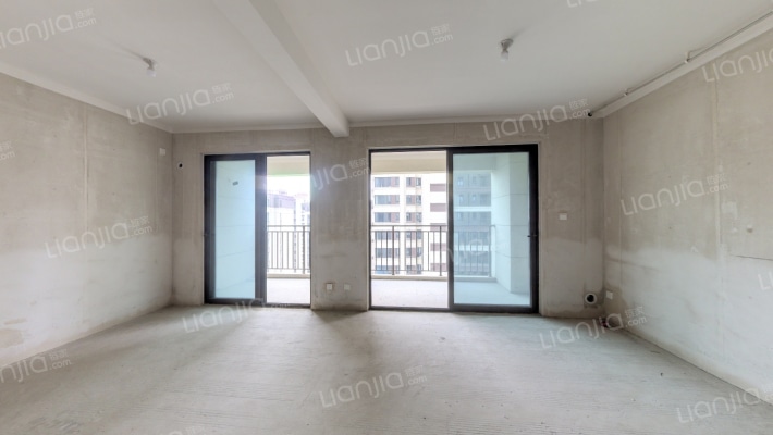 金地都会四季东区二手房实景图