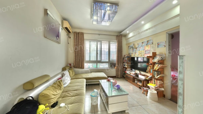 金阳牛津街二手房实景图