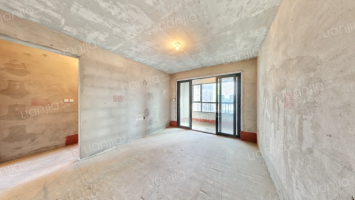 恒大翡翠湾二手房实景图