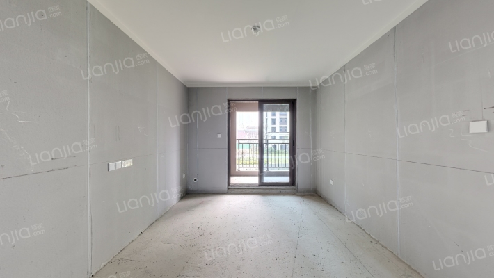 绿都元正望晴川峯上二手房实景图