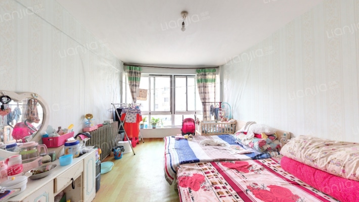 高安里回迁楼二手房实景图