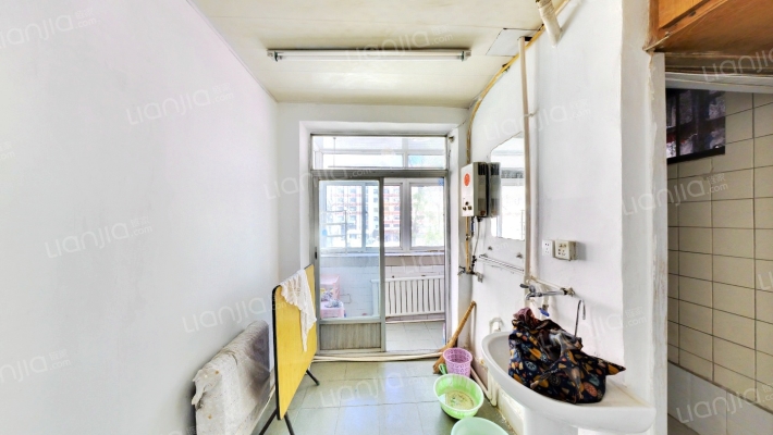 财经学院家属楼二手房实景图